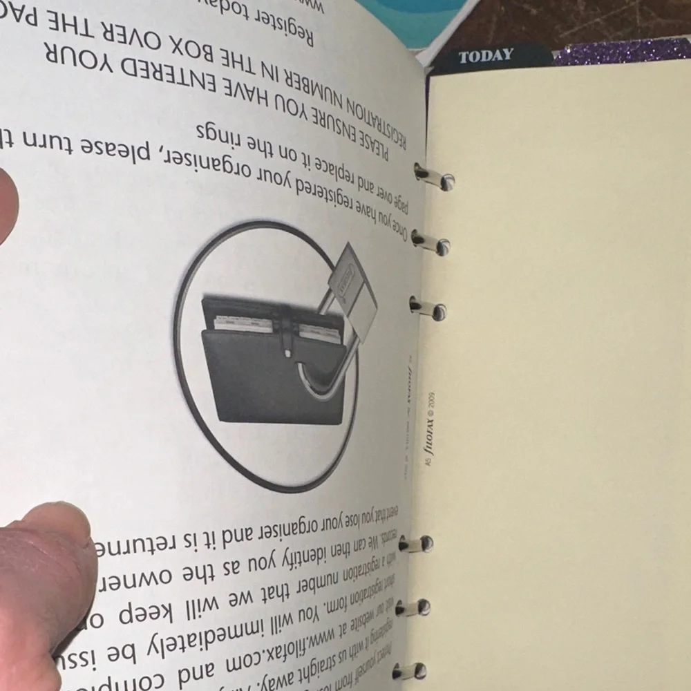 filoFAX sleek purple